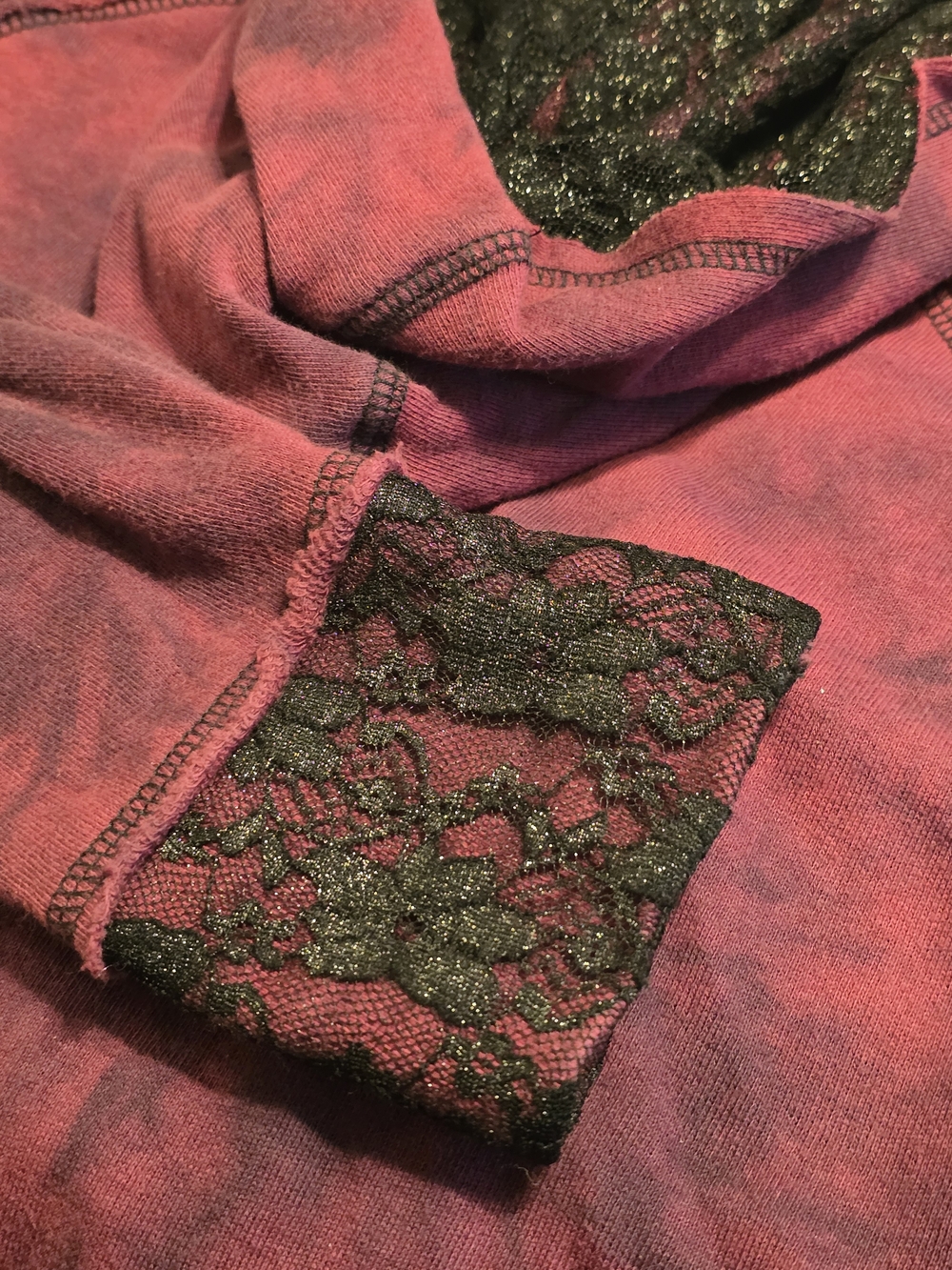 Harley-Davidson Women's Burgundy Zip Hoodie with Black Lace Trim - Picture 7 of 9